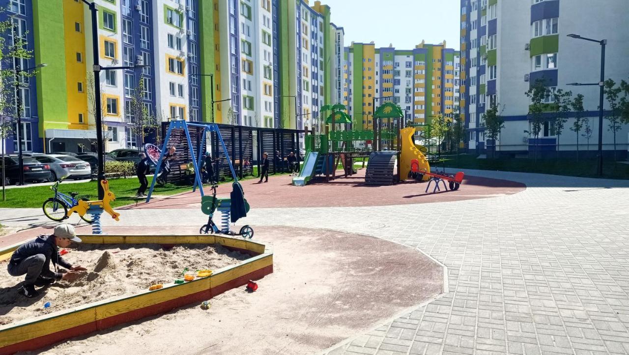 0157 Сучасні Нові Апартаменти Жк Щасливий 키예프 외부 사진